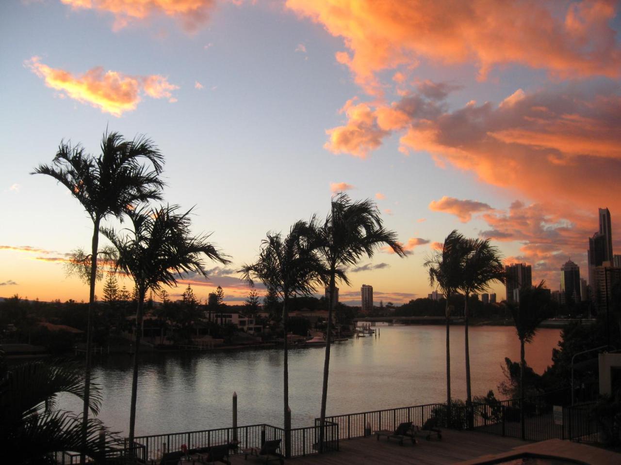 The Pinnacle Apartments Gold Coast Buitenkant foto